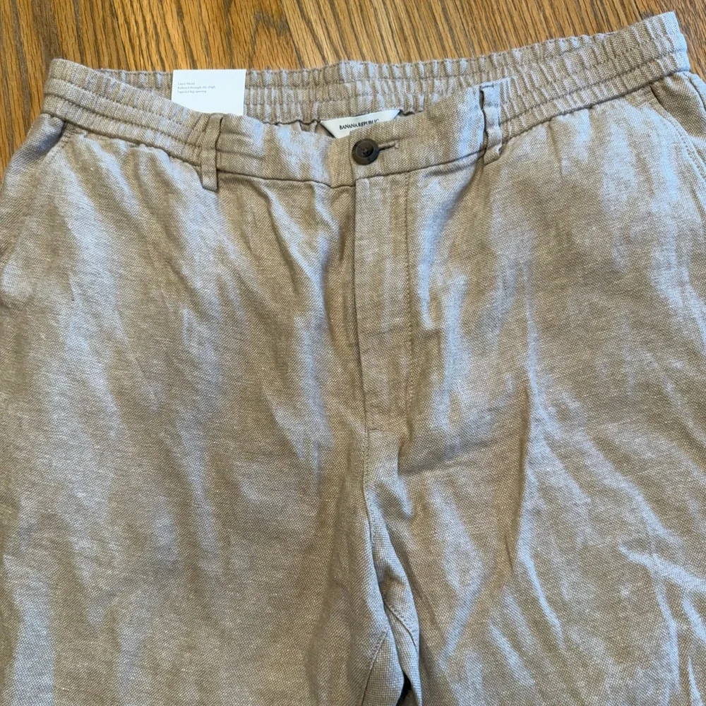 Banana Republic Light Tan Linen Pants